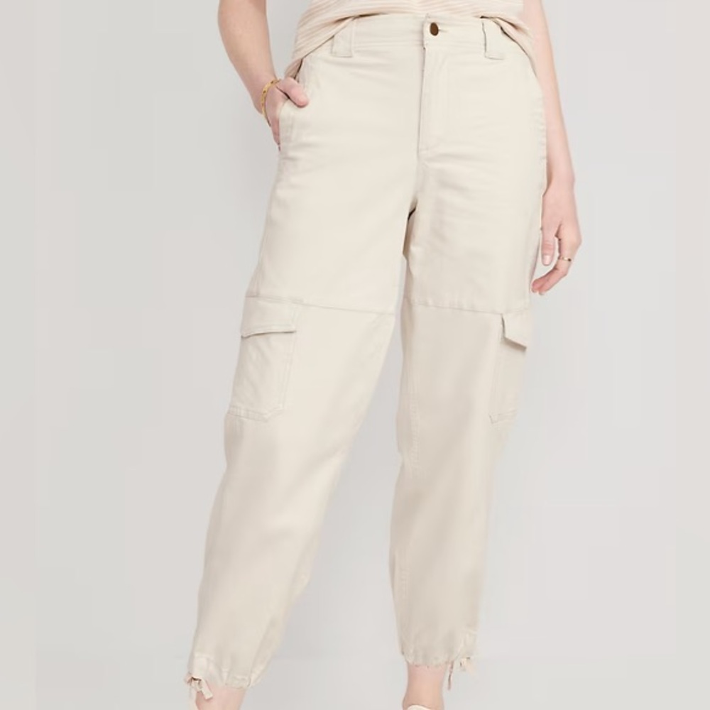 Old Navy Beige Cargo Pants